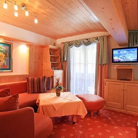 Sunnberg Oda ve Kahvaltı 4*