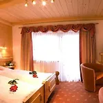 Oda ve Kahvaltı Sunnberg
